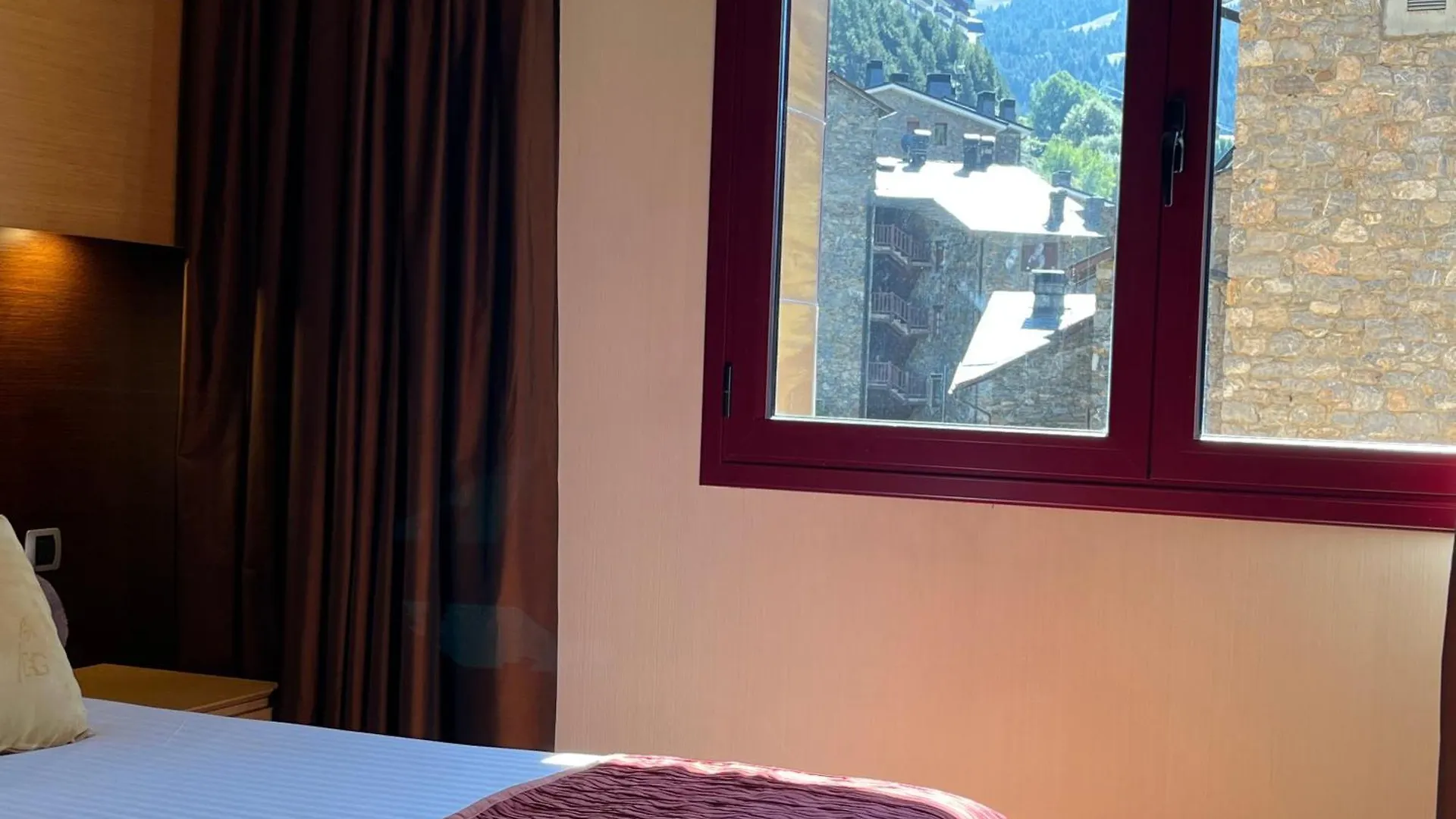 Wuau! Hotel Galanthus & Spa 카닐료 4*,  안도라